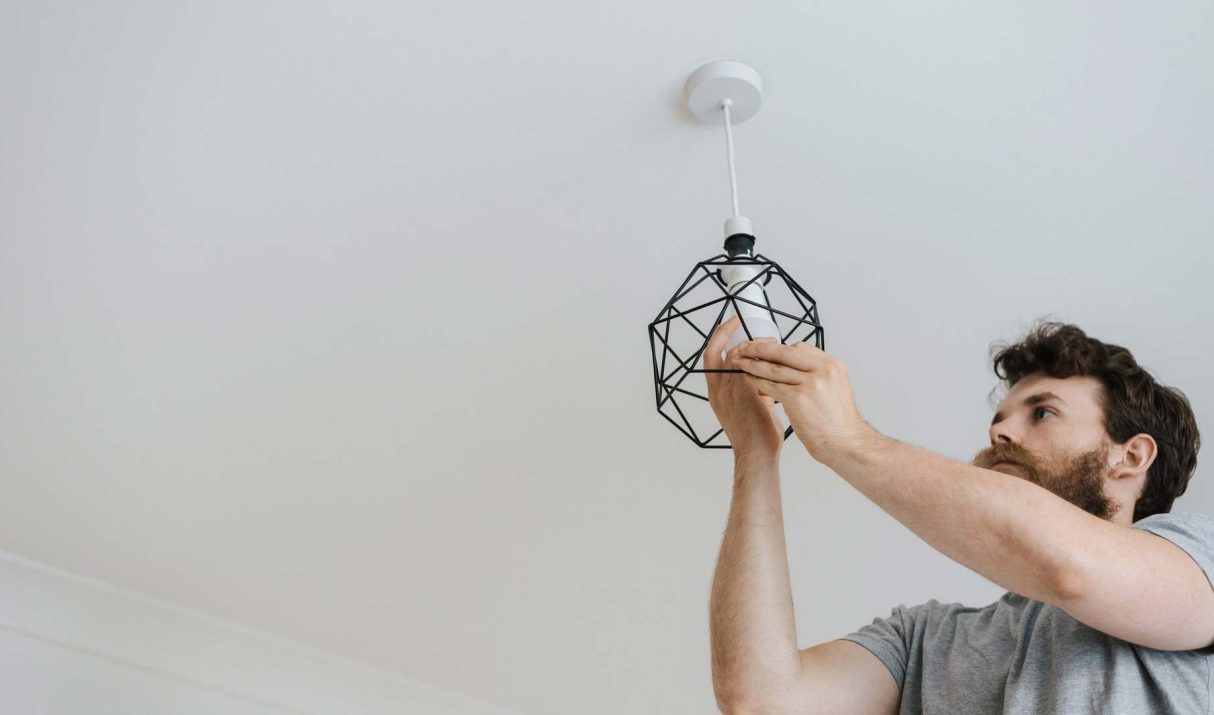 How to Choose Light Bulbs for Each Area of Your Home